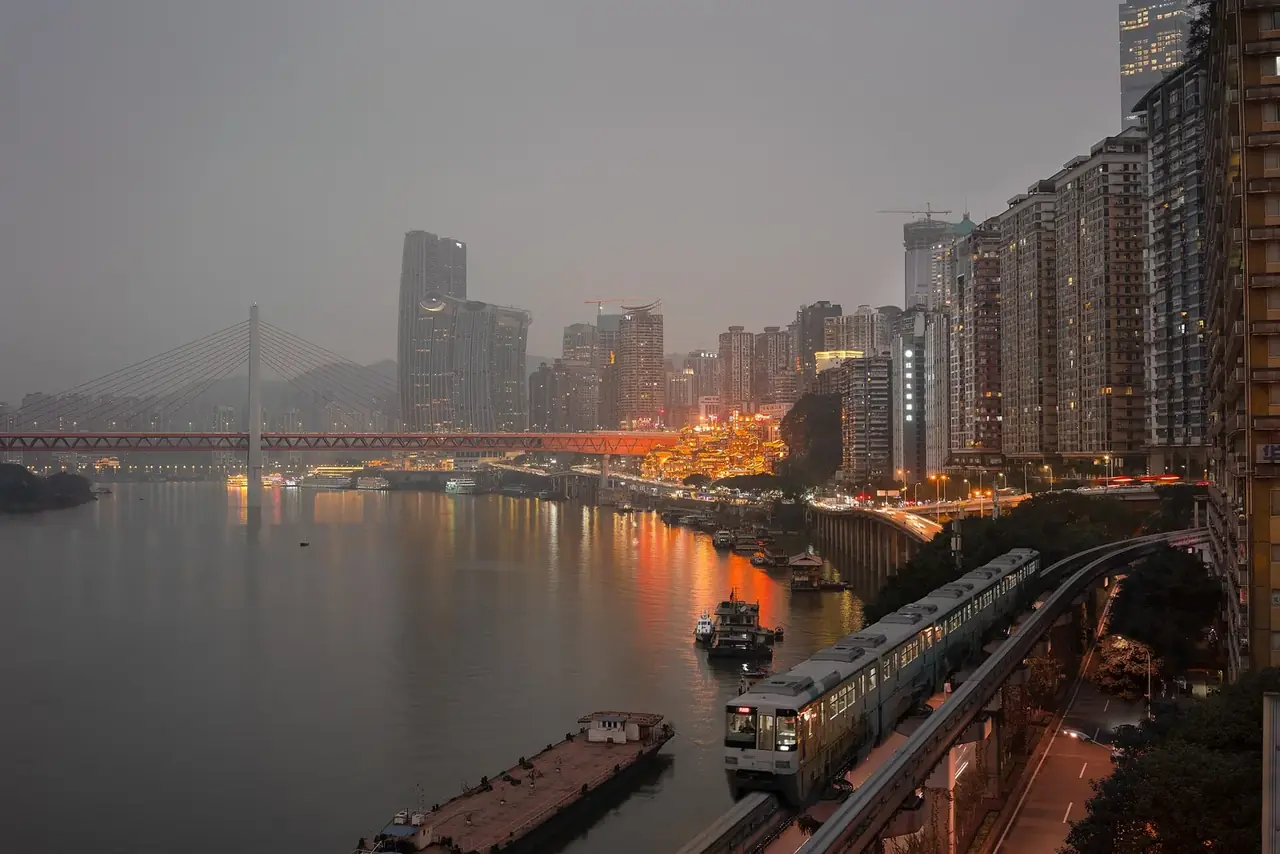 重庆洪崖洞与山城夜景
